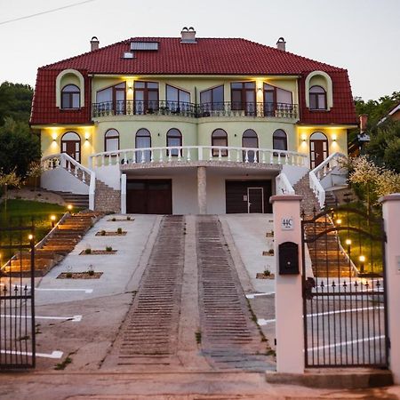 Rya Residence Oradea Ngoại thất bức ảnh